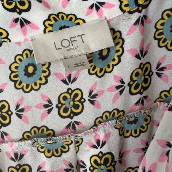 Loft split neck collared sleeveless shell - Picture 3 of 3